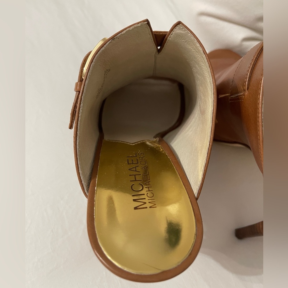 MK Heels w/Box - Picture 5 of 11